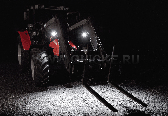 Quicke. Loader Light_01_650 web.jpg